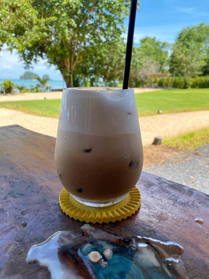 Touch Glamping Koh Yao Noi ทัช แกรมปิ้ง เกาะยาวน้อย Hotel ภายนอก รูปภาพ